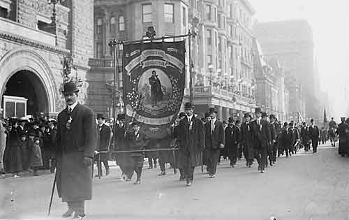 St. Patrick Parade, Fifth Ave, New York, 1909